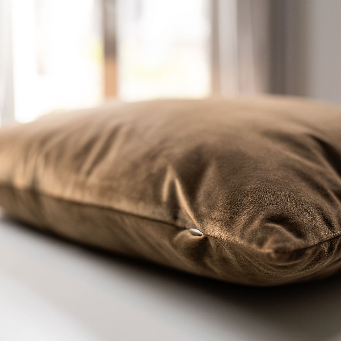 Kussenhoes Fluweel Taupe - Mainson