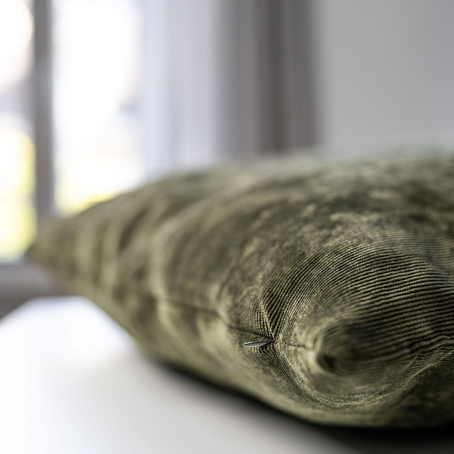 Kussenhoes Corduroy (ribfluweel) Leger Groen - Mainson